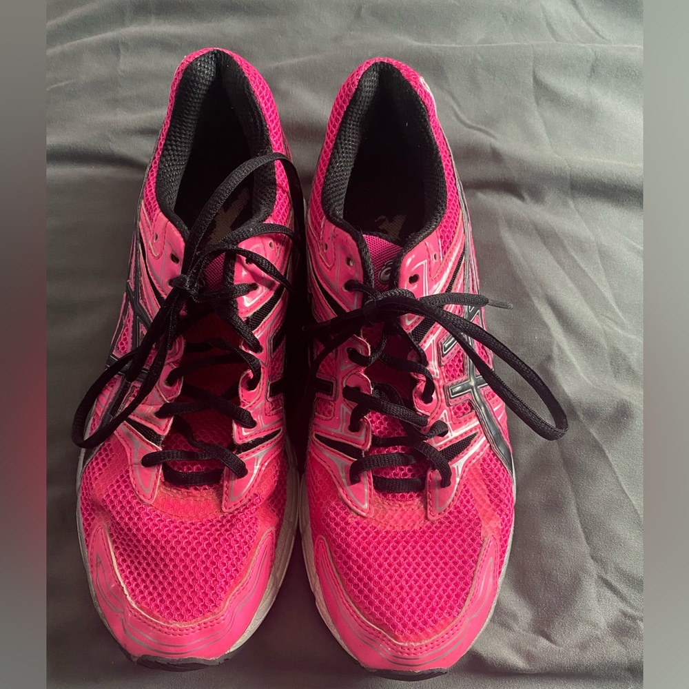 ASICS GT 1000 Size 10